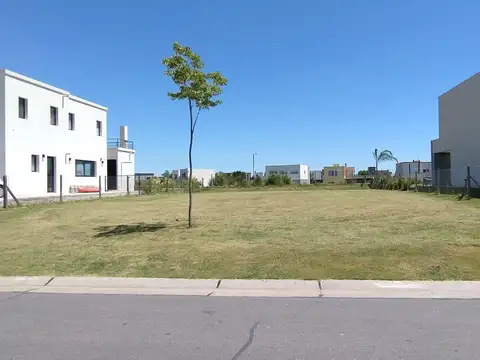 Lote en Venta, 600m2, en Barrio Riberas, Puertos del Lago, Escobar, GBA Norte