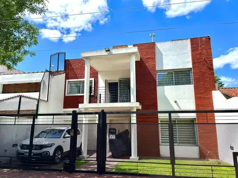 Casa en venta de 5 ambientes en Monte Grande