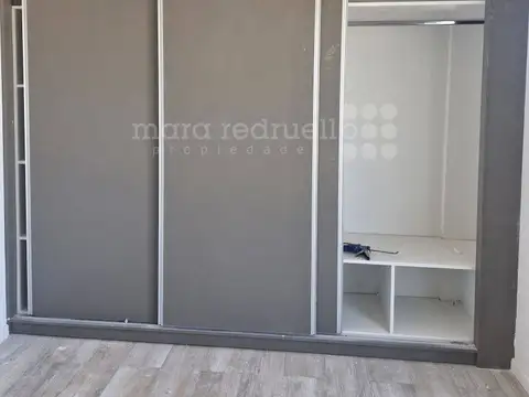 AV PTE PERON 100, Piso 1