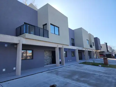 Departamento en Alquiler de 3 dormitorios