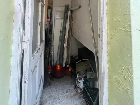 INMOBILIARIA VENDE PH PALERMO  DESCRIPCION: amplio PH al fre