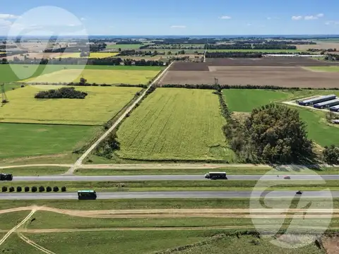 OPORTUNIDAD SOBRE RUTA 9 KM 137 – 8 PARCELAS CON FRENTE A LA AUTOPISTA DESDE USD 29.000