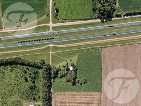 OPORTUNIDAD SOBRE RUTA 9 KM 137 – 8 PARCELAS CON FRENTE A LA AUTOPISTA DESDE USD 29.000