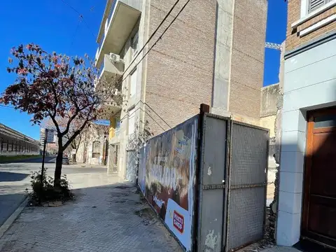 TERRENO PARA CONSTRUCTORA EN BARRIO LOURDES