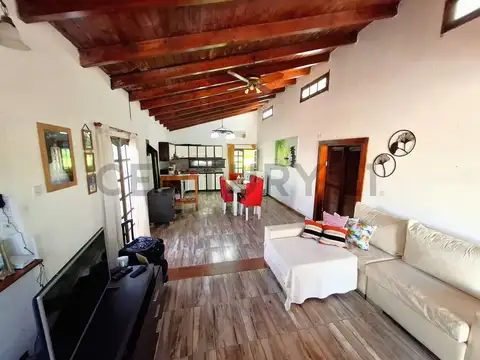 Casa 4 ambientes con 1 baño