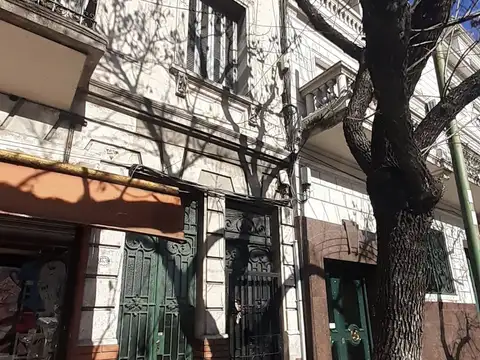 Avenida Caseros 1300