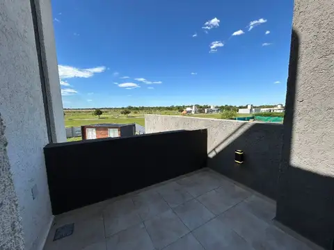 Casa en Venta en Juarez Celman, USD 320.000