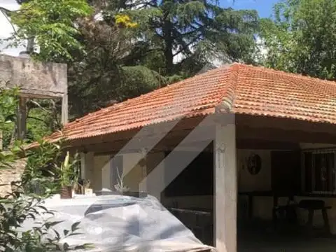 Mitre 200