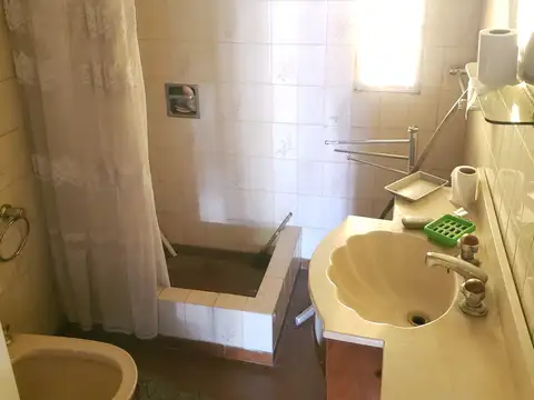 NUEVO VALOR   Casa en venta en San Antonio De Padua sur  