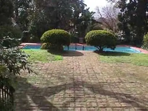 Auténtica y elegante casa colonial en venta.