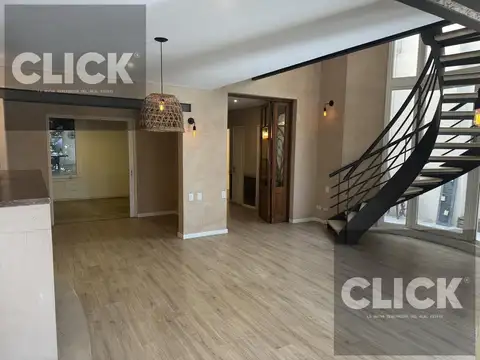 Casa 6 ambientes con 4 baños