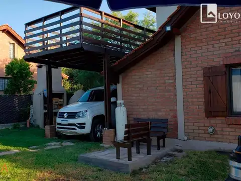 Casa en Venta con 2 cocheras