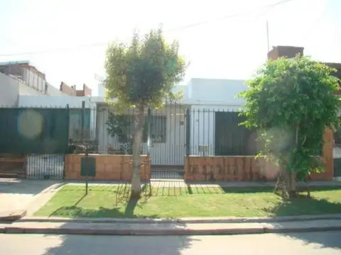 Lisandro De La Torre 1386