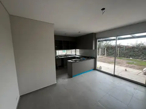 Casa en Alquiler de 3 dormitorios