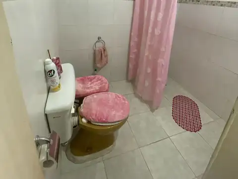 Venta - Casa de Pasillo  con 3 dormitorios - Barrio Belgrano