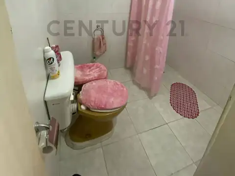 Venta - Casa de Pasillo  con 3 dormitorios - Barrio Belgrano