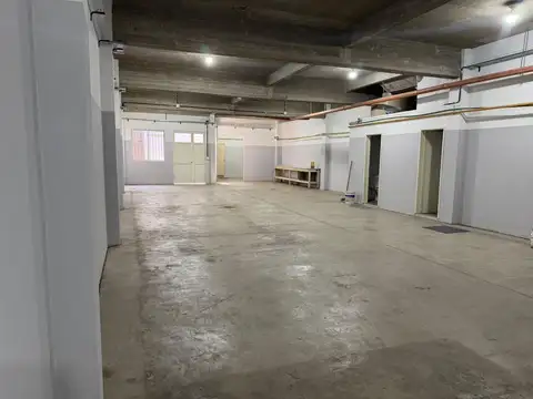 Galpon en Alquiler en Villa Raffo, $ 3.000.000