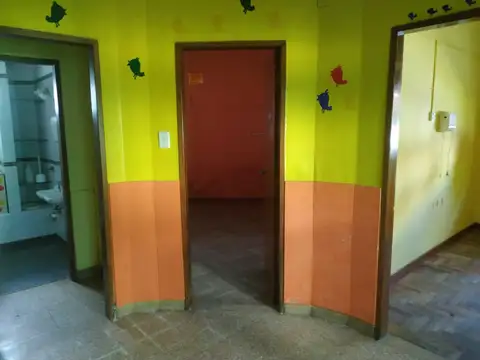 Casa en Alquiler con 1 cochera