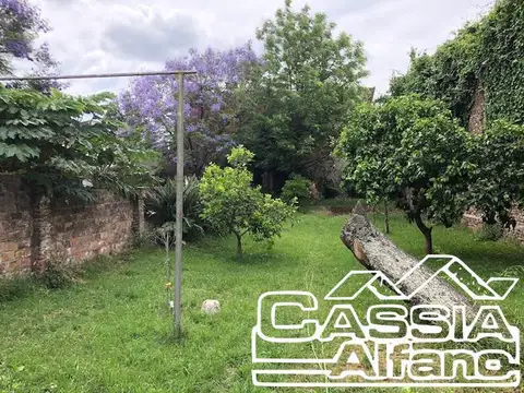 Casa 8 ambientes con 3 baños