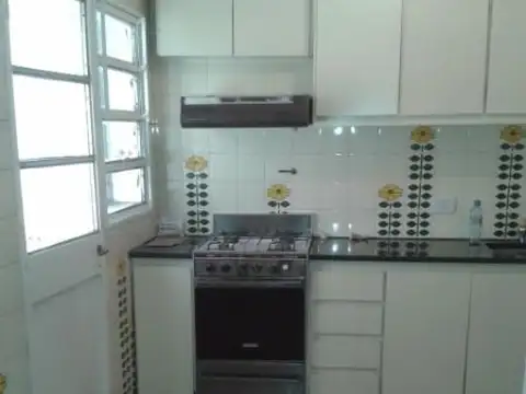 3 Amb. cocina y lavadero amplio, super luminoso, 1 cuadra de Cabildo y Congreso, Subte linea D.