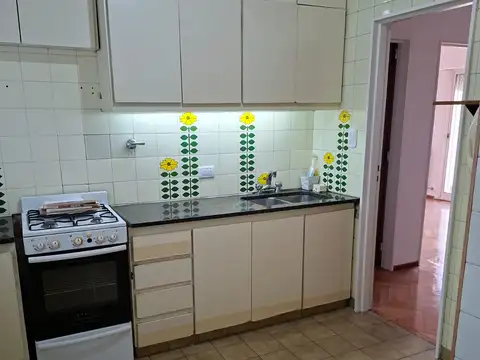 3 Amb. cocina y lavadero amplio, super luminoso, 1 cuadra de Cabildo y Congreso, Subte linea D.