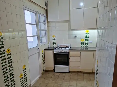 Ciudad De La Paz 3000, Piso 8