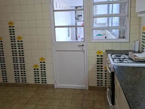 Ciudad De La Paz 3000, Piso 8