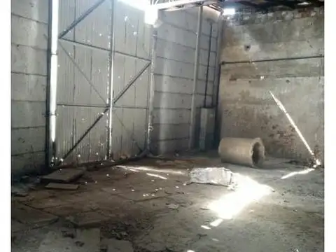 Galpon en Venta 23  mts Fondo