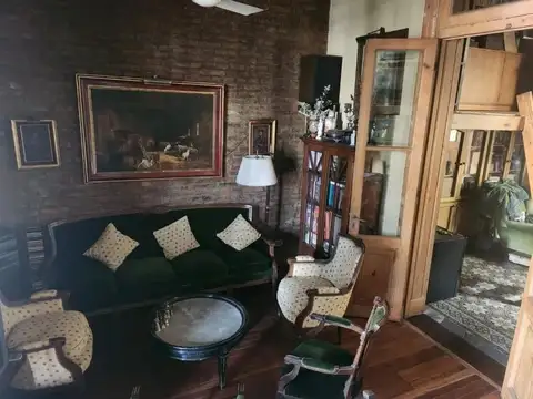 Avenida Paseo Colon 1300