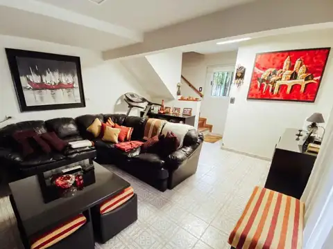 Casa en  202 e/ 42 y 43 48