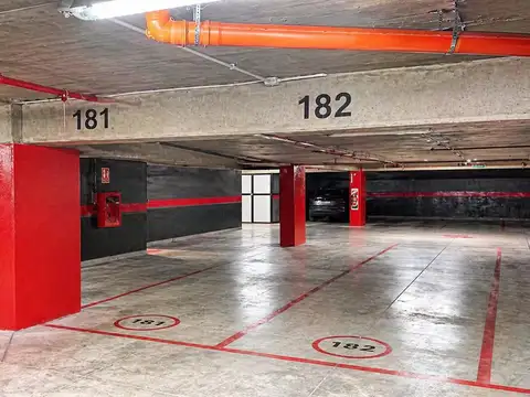 Cochera en godoy Cruz- Edificio Natania 61-