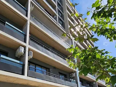 Cochera en godoy Cruz- Edificio Natania 61-