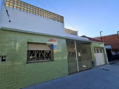 Calle 898 3700