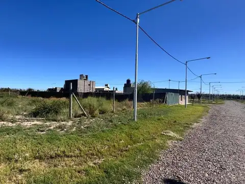 TERRENO EN VENTA 694 M² RIVADAVIA