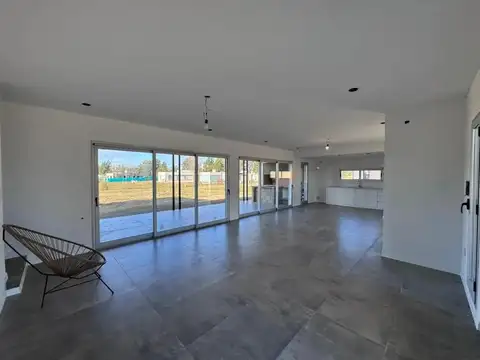 Casa en Venta en Area 60, USD 195.000