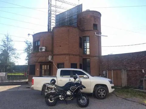 Deposito de 1,000 m2 sobre Panamericana