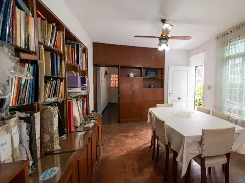 Venta casa en Arroyito con cochera