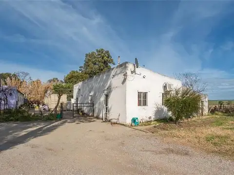 1 Ha con construcciones sobre Ruta N°3