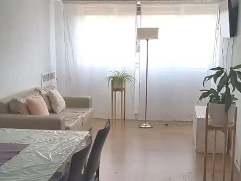 Pje N Vila 400, Piso 13