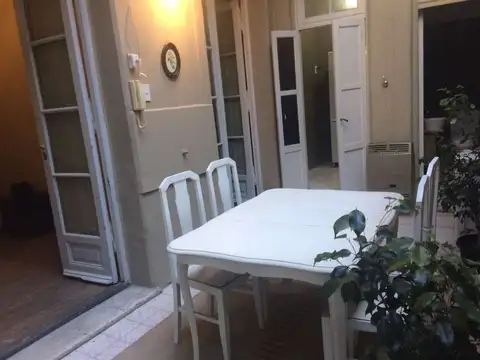 Oportunidad  3 Amb.  Riobamba y Peron. Bajas Expensas $19.000.  SE ACEPTAN PERMUTAS.