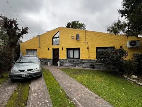 Sargento Cabral 2600 esquina Lacarra
