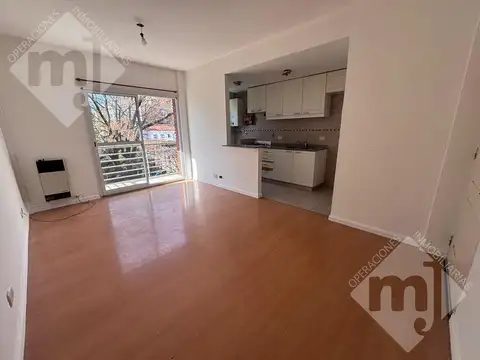 Departamento en Venta en San Fernando Vías  /  Centro, USD 87.000