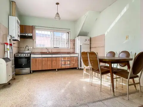 Casa 3 ambientes con 1 baño