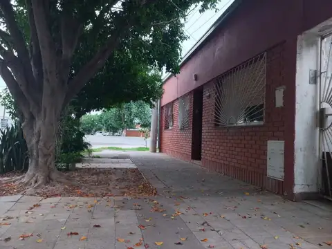 VENTA CASA 2 DORM Y COCHERA EN M° SELVA