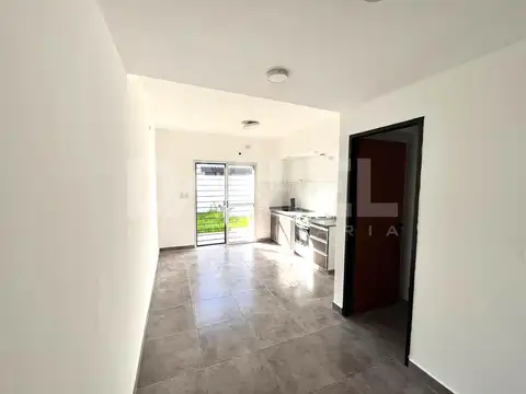 Departamento en Alquiler en Ituzaingo Sur, $ 800.000