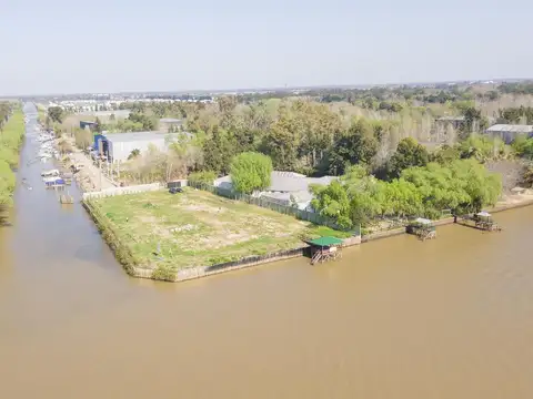 Carlos Belgrano 100