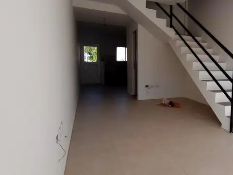 Depto Tipo Casa en Venta de 4 ambientes