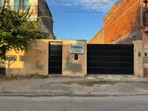 Casa en Venta con 5 cocheras