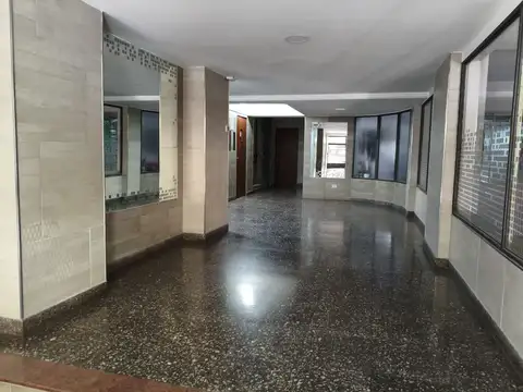 Departamento 5 ambientes con 2 baños
