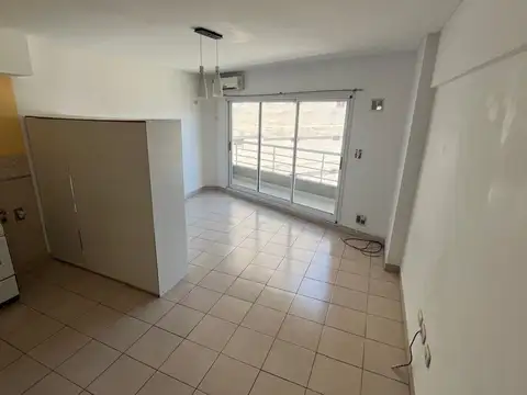 AV RIVADAVIA  al 10700